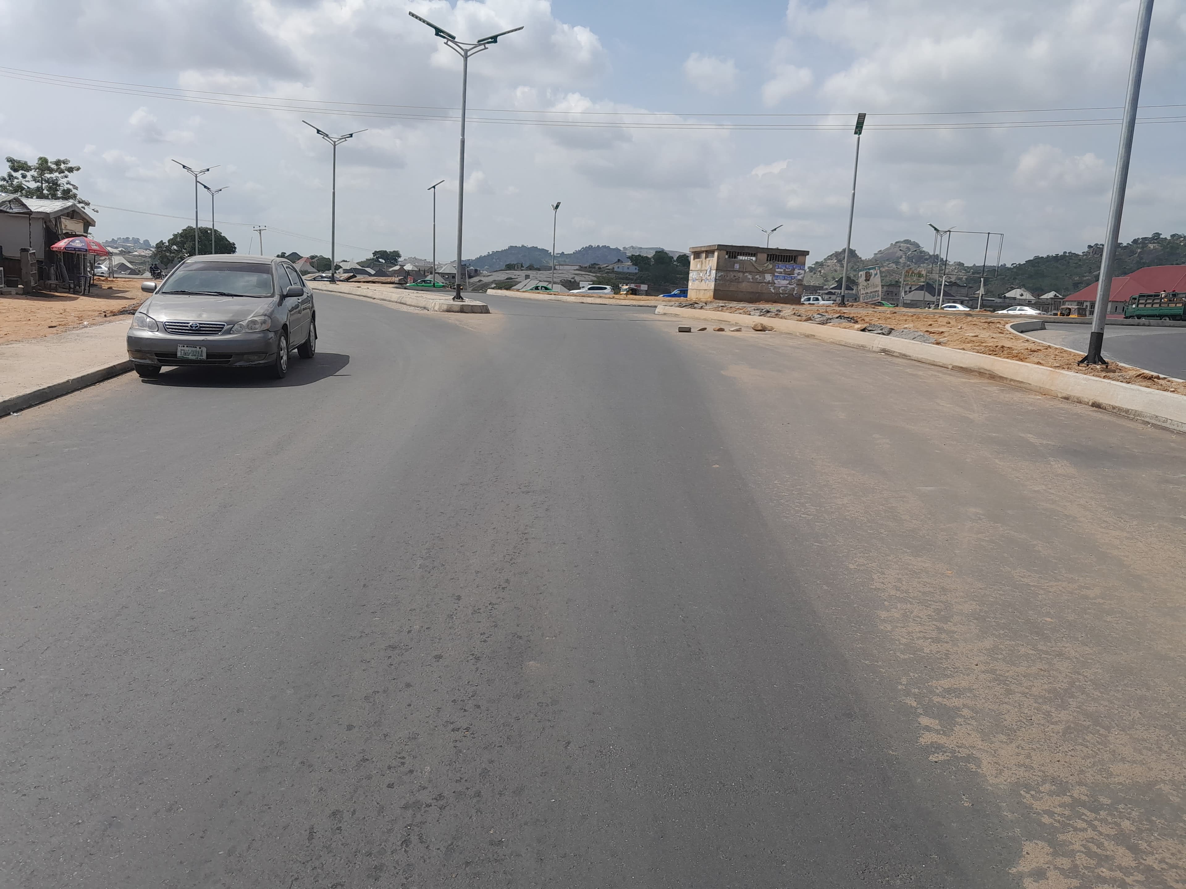 Extension Of Inner Southern Expressway (Isex) From Southern
Parkway To Ring Road Ii (Christian Centre/Cbn - Galadimawa Rounabout)
